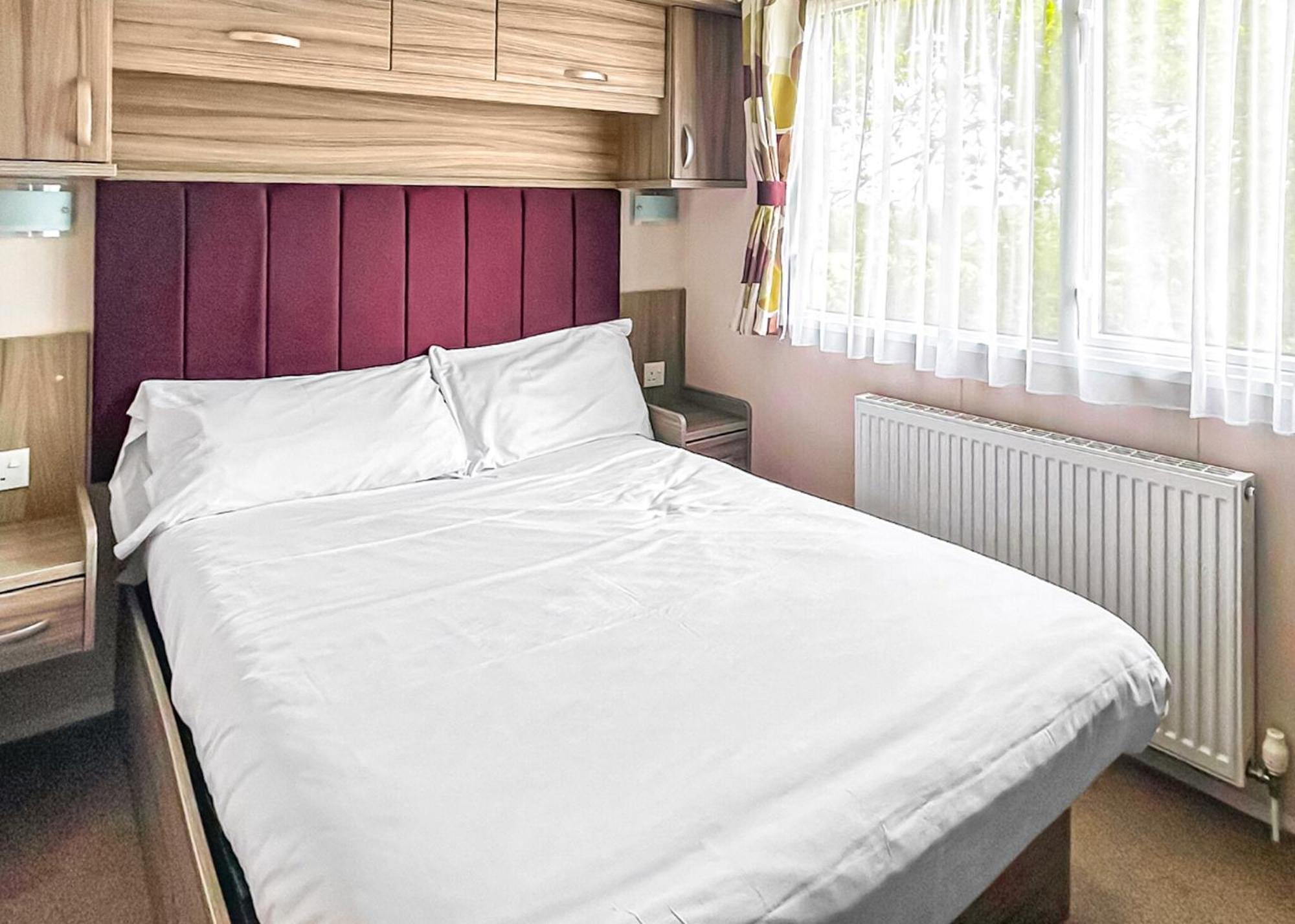 Orchards Holiday Park Newbridge  Rum bild