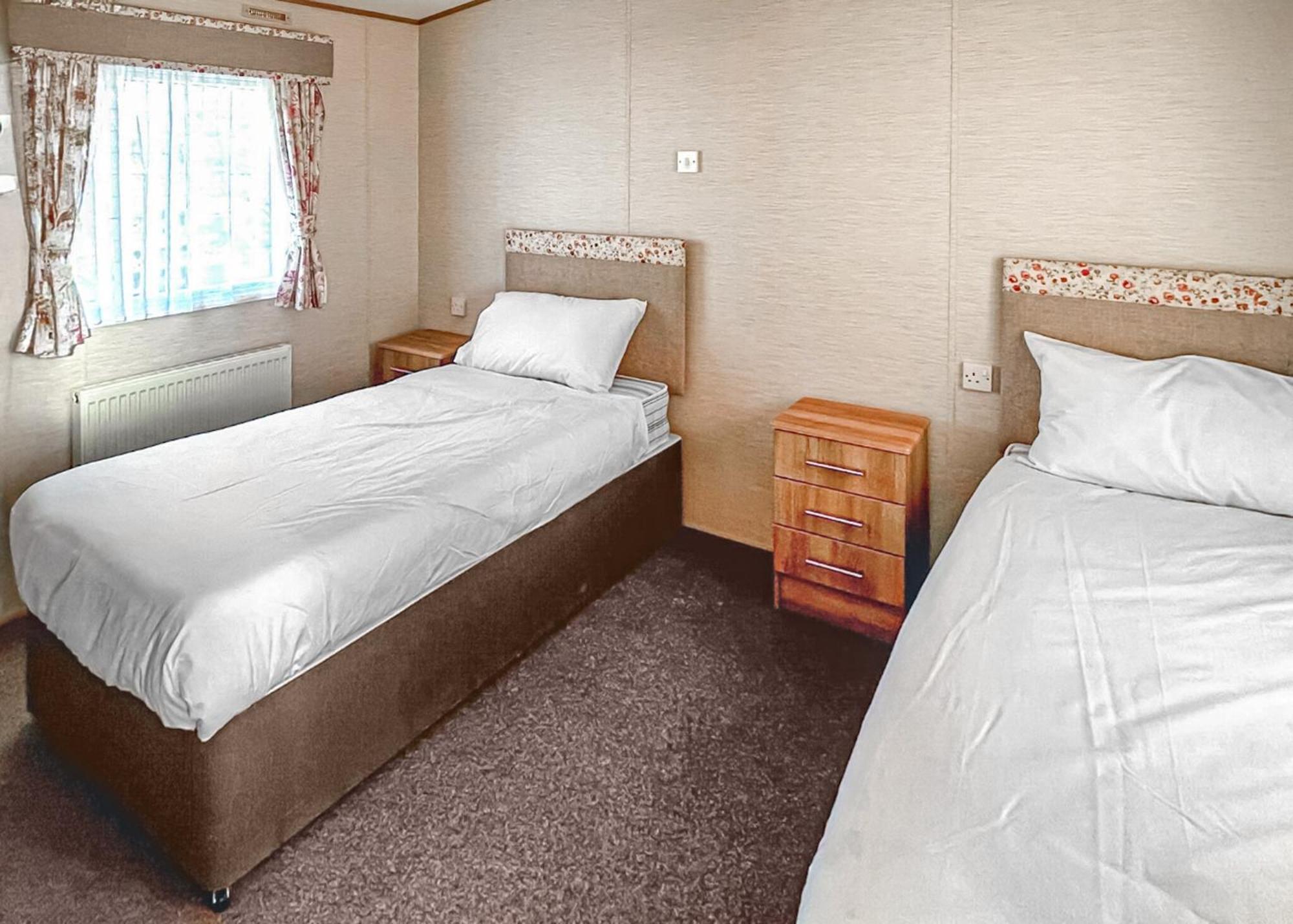 Orchards Holiday Park Newbridge  Rum bild
